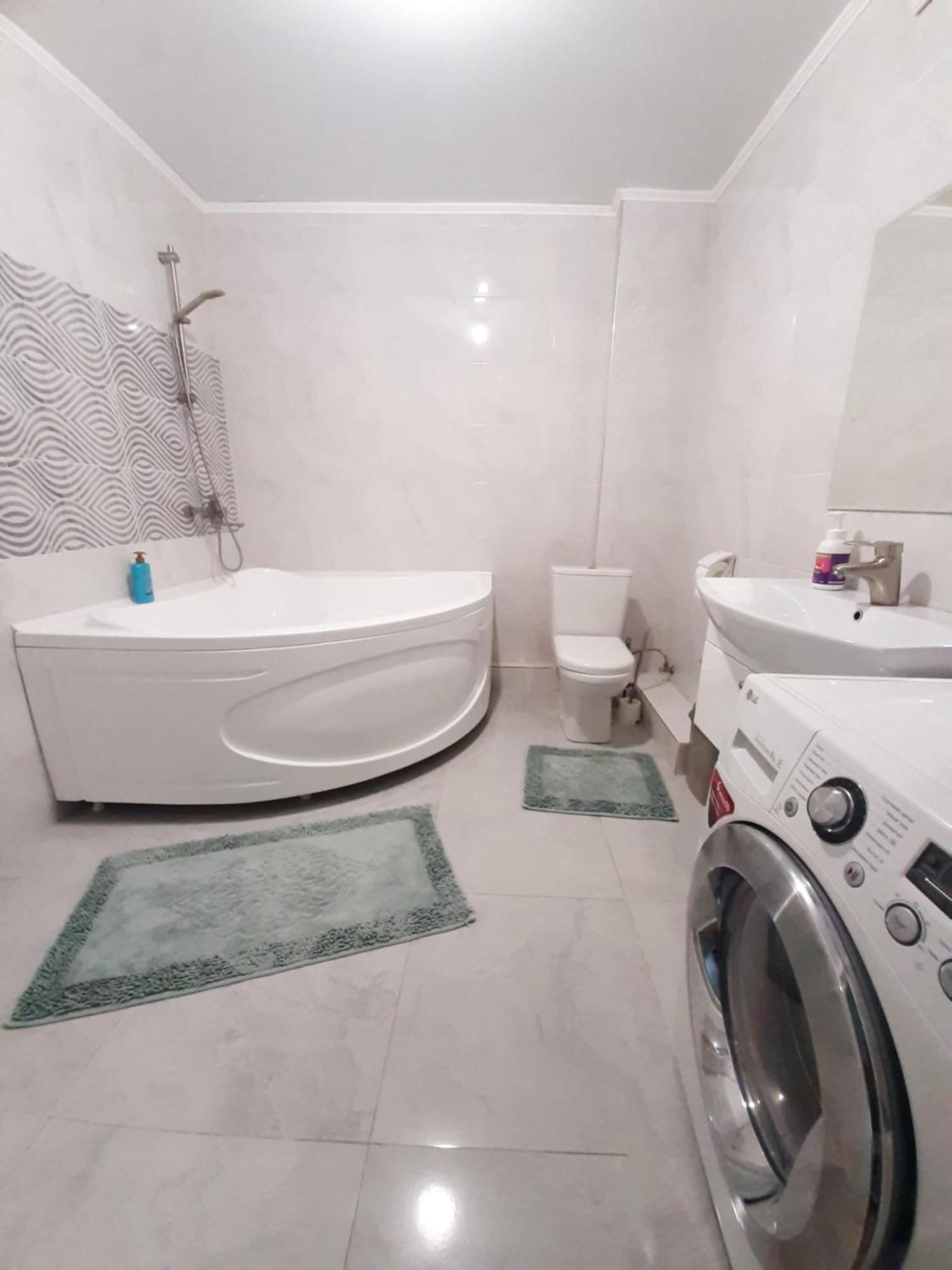 Comfortable Apartment Bishkek Exterior foto